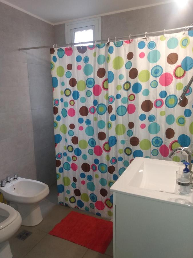 גודוי קרוס Brigh Apartment With Garage Strategic Location מראה חיצוני תמונה