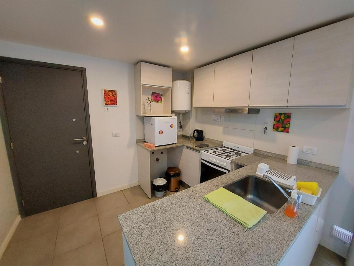 גודוי קרוס Brigh Apartment With Garage Strategic Location מראה חיצוני תמונה