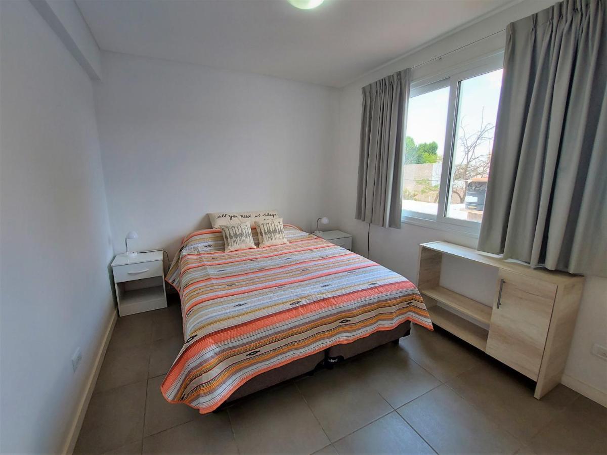 גודוי קרוס Brigh Apartment With Garage Strategic Location מראה חיצוני תמונה